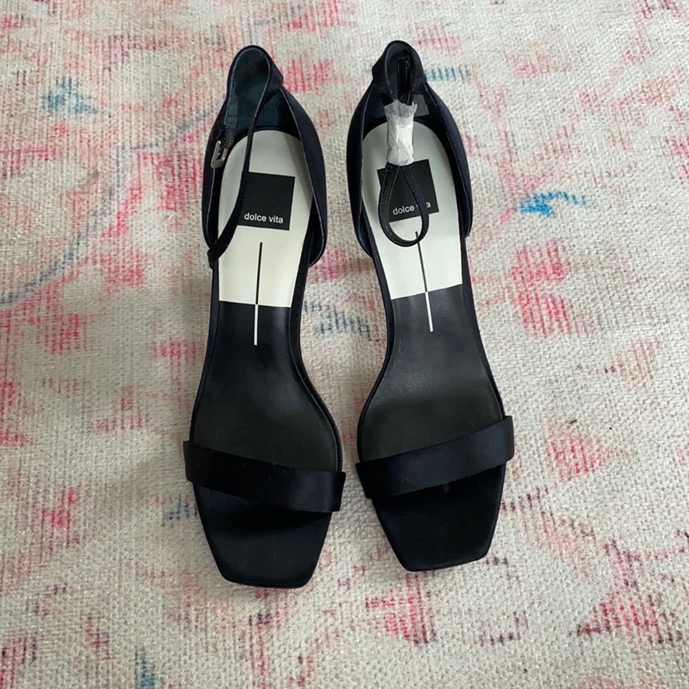 NWOT Dolce Vita heels